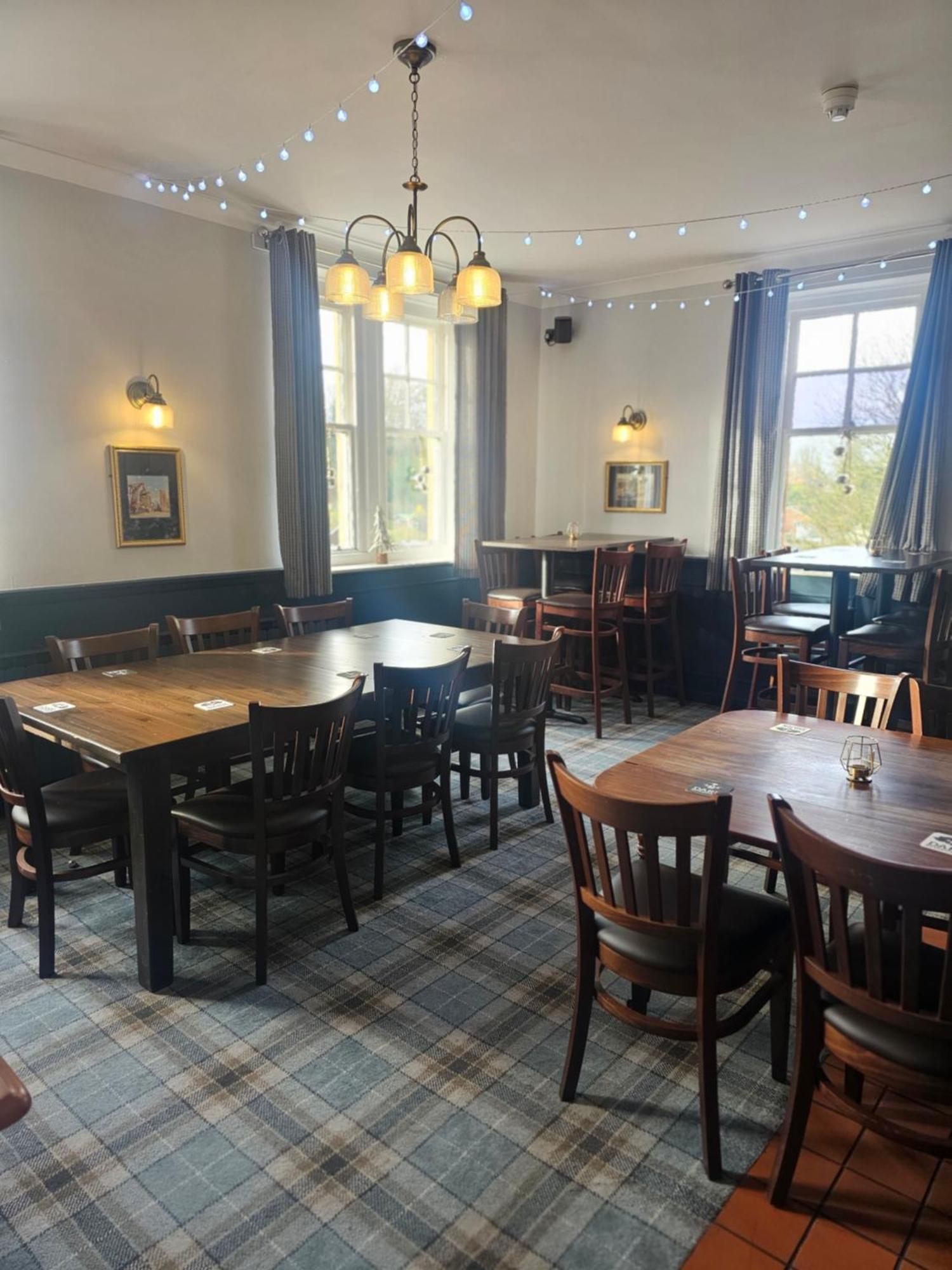 The Old Railway Hotel Porton Buitenkant foto